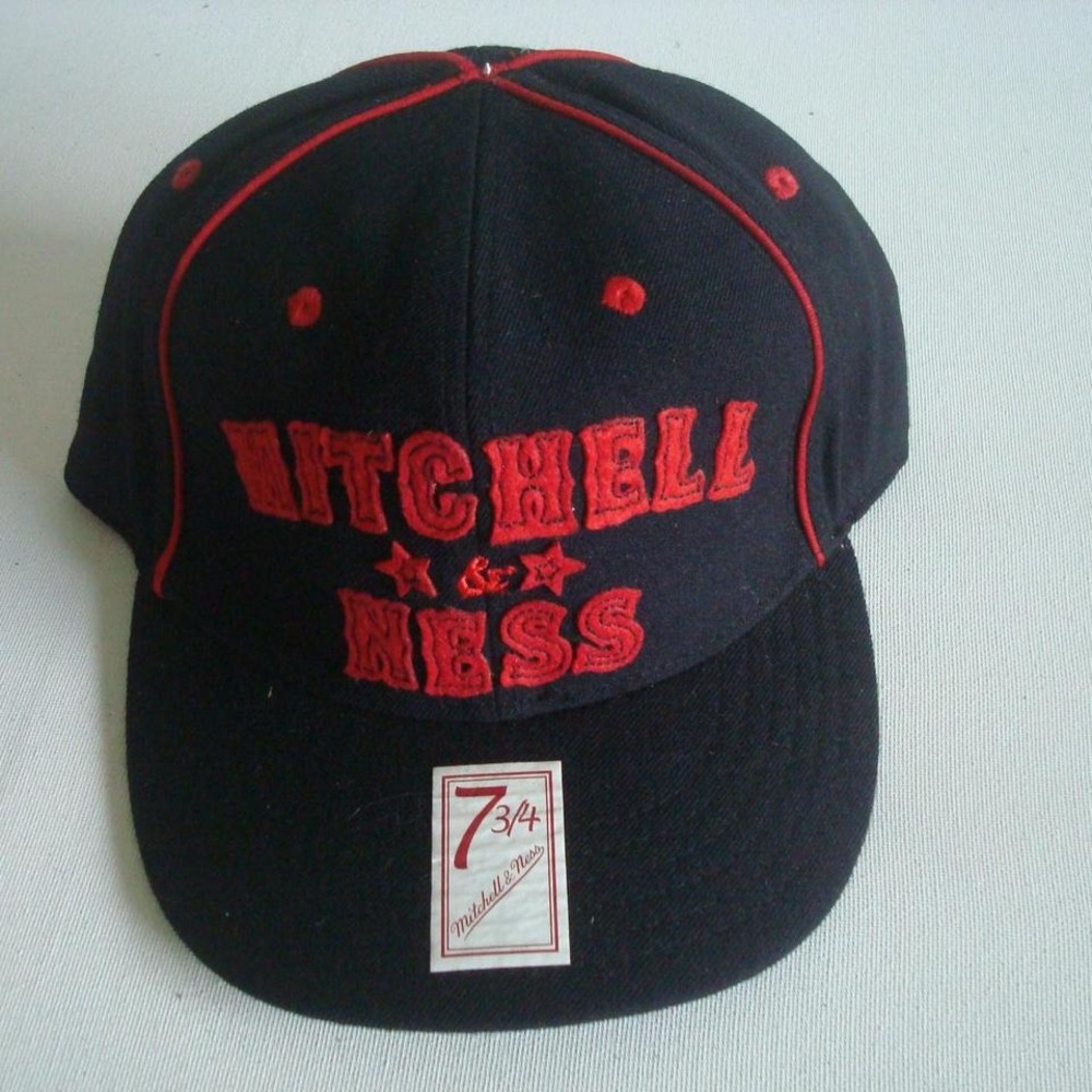 MITCHELL AND NESS 7 3/4 SCRIPT HAT CAP VINTAGE 00S Y2K M2